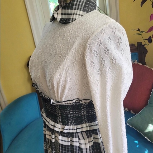 Vintage 1970 Joyce Palmer Stunning maxi dress with smocked waist, lace. US0P - Picture 3 of 9